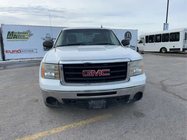 2011 GMC Sierra 1500 - Photo 8