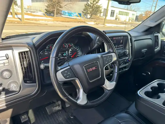 2018 GMC Sierra 1500 SLT Z71 PKG 4WD CREW CAB 5.3L V8 - Photo 9