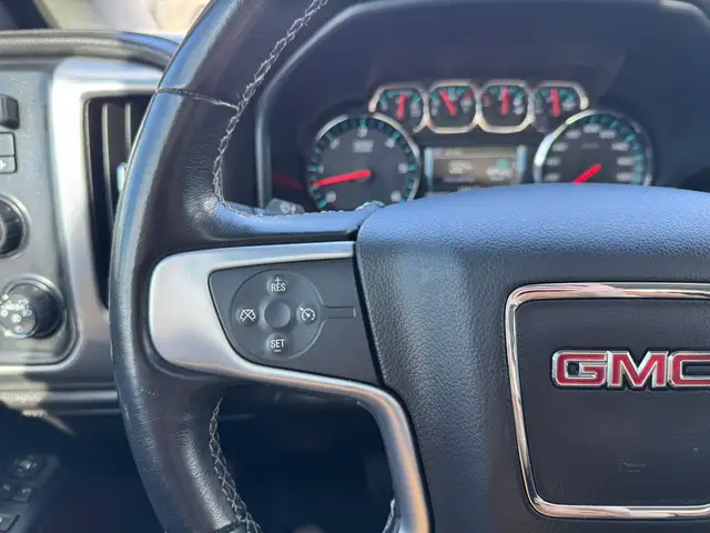2018 GMC Sierra 1500 SLT Z71 PKG 4WD CREW CAB 5.3L V8 - Photo 13