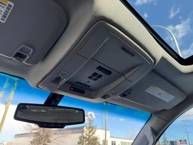 2018 GMC Sierra 1500 SLT Z71 PKG 4WD CREW CAB 5.3L V8 - Photo 19