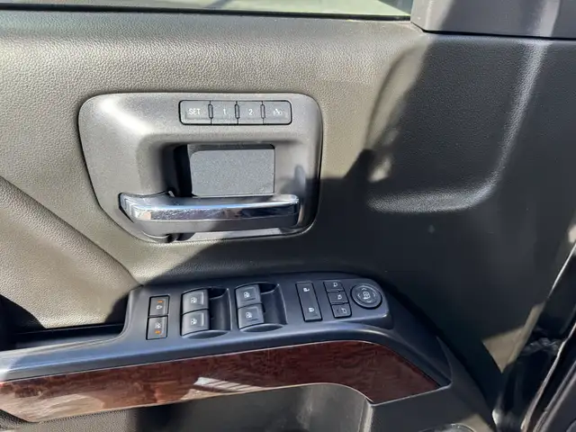 2018 GMC Sierra 1500 SLT Z71 PKG 4WD CREW CAB 5.3L V8 - Photo 21