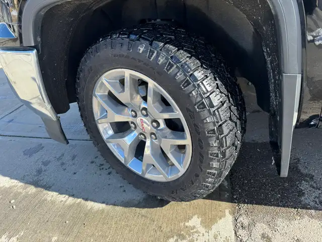 2018 GMC Sierra 1500 SLT Z71 PKG 4WD CREW CAB 5.3L V8 - Photo 25