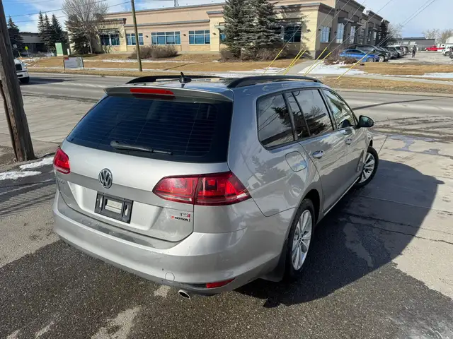 2017 Volkswagen Golf SportWagen S COMFORTLINE 4MOTION DSG 1.8L T - Photo 4