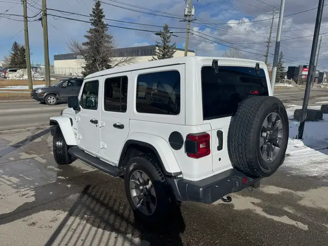 2019 Jeep Wrangler Sahara 4X4 - Photo 6