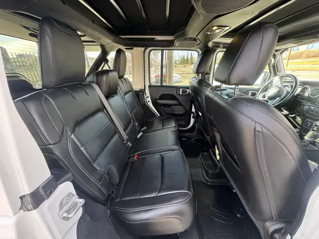 2019 Jeep Wrangler Sahara 4X4 - Photo 24