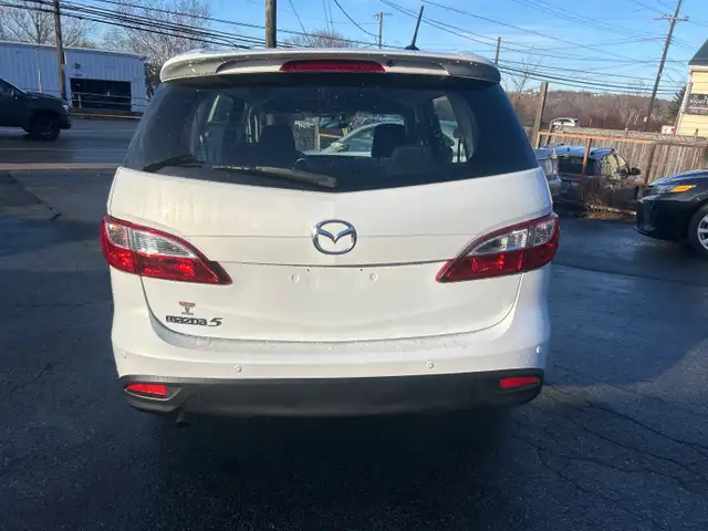 2016 Mazda 5 GS 6 Passenger, Easy on Fuel - Photo 6