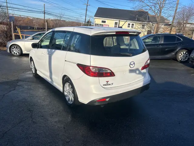 2016 Mazda 5 GS 6 Passenger, Easy on Fuel - Photo 7