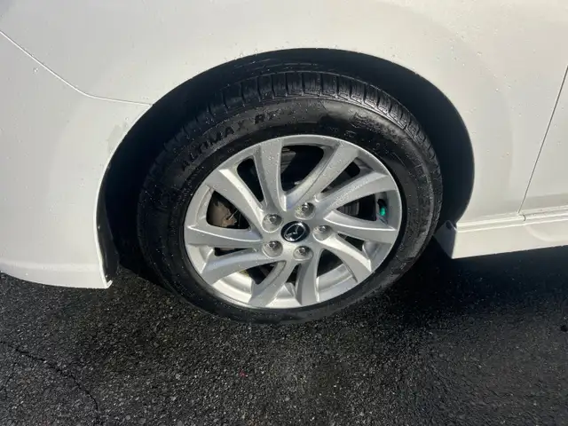 2016 Mazda 5 GS 6 Passenger, Easy on Fuel - Photo 9