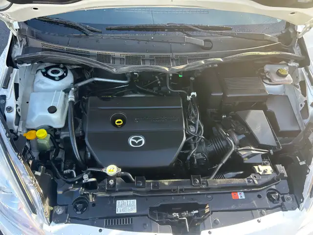 2016 Mazda 5 GS 6 Passenger, Easy on Fuel - Photo 21