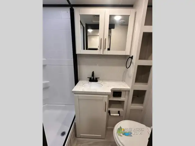 2026 Heartland North Trail 190MB Murphy Bed & Light Couples - Photo 37