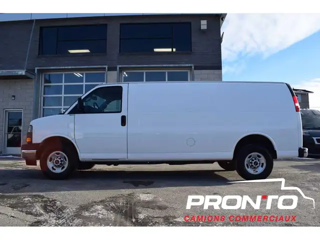 2022 GMC Savana Cargo Van 3500  Allonger  Moteur 6.0L V8  C - Photo 4