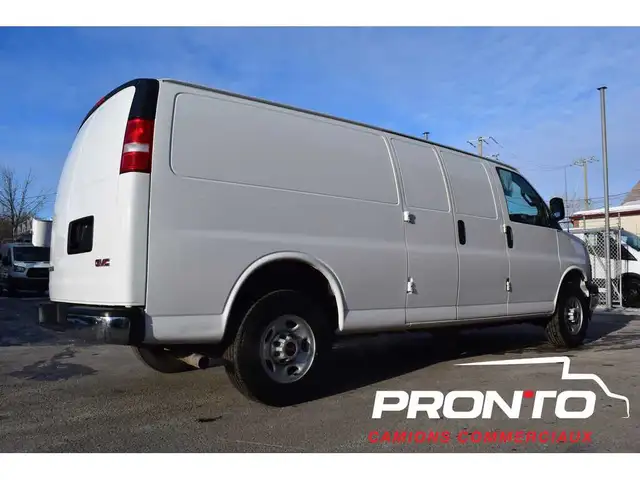 2022 GMC Savana Cargo Van 3500  Allonger  Moteur 6.0L V8  C - Photo 11