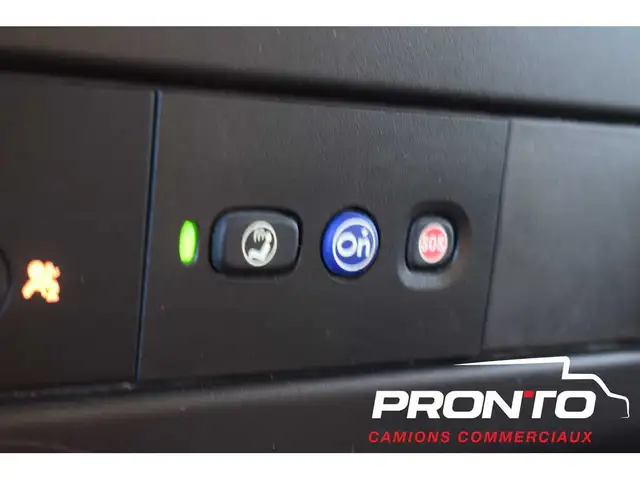 2022 GMC Savana Cargo Van 3500  Allonger  Moteur 6.0L V8  C - Photo 25