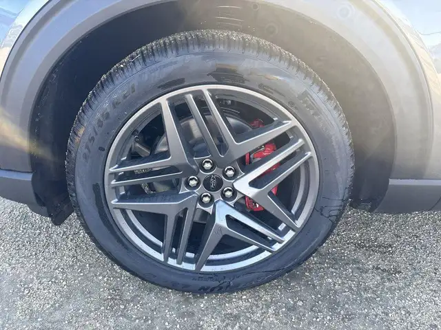 2026 Ford Explorer ST 400A - Photo 3