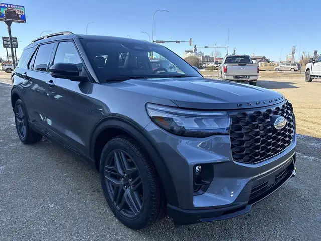 2026 Ford Explorer ST 400A - Photo 11