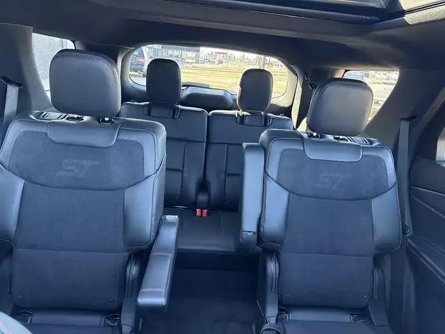 2026 Ford Explorer ST 400A - Photo 28