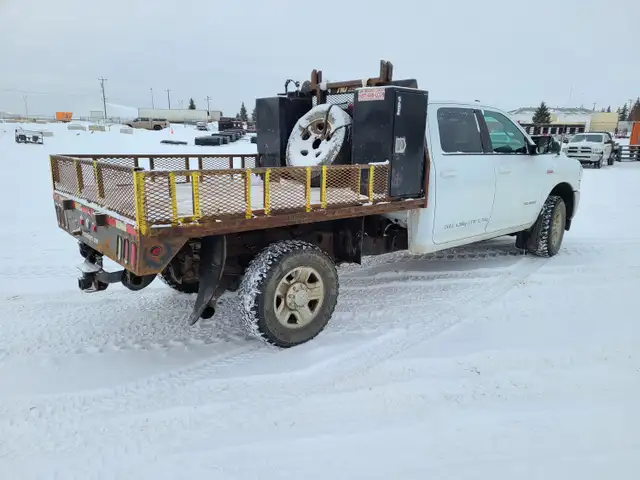 2021 Dodge Ram 3500 - Photo 3