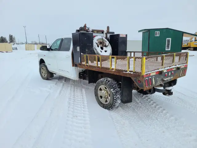 2021 Dodge Ram 3500 - Photo 4