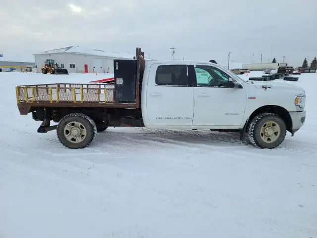 2021 Dodge Ram 3500 - Photo 8