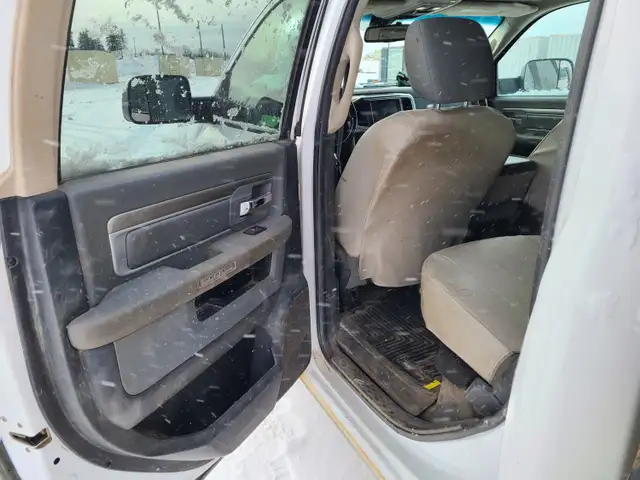 2013 Dodge Ram 3500 - Photo 16
