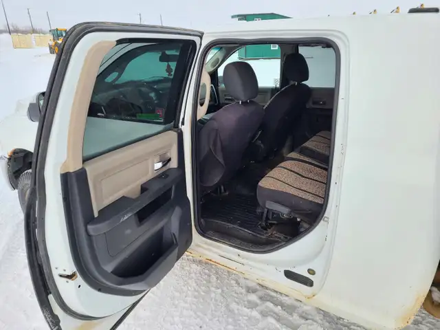 2012 Dodge Ram 3500 - Photo 15