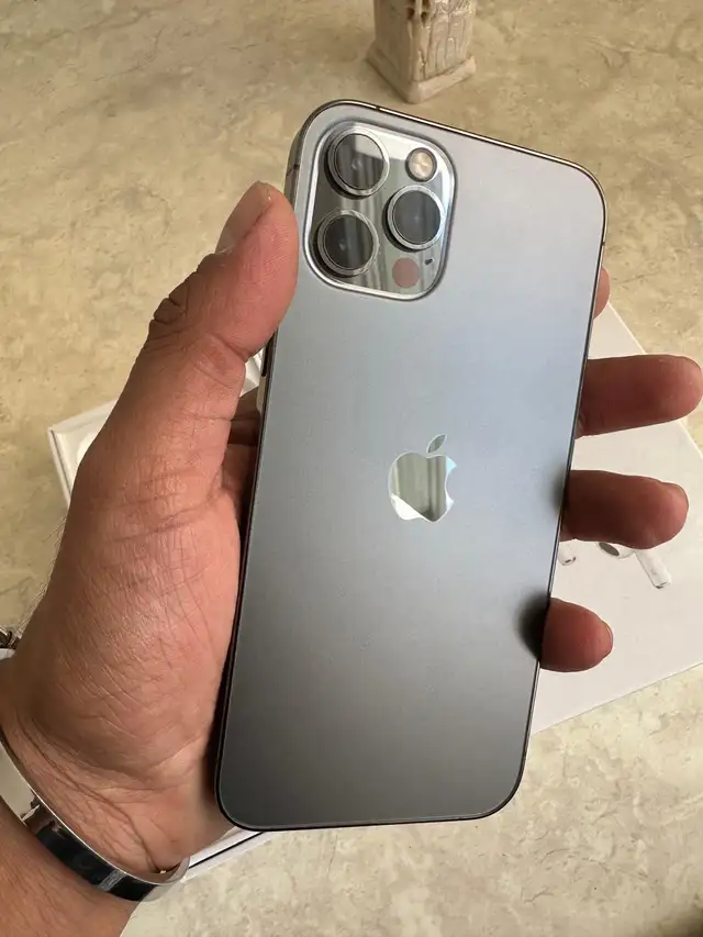 iPhone 12 Pro 128GB Airpods/Charger Set/Delivery - Photo 2