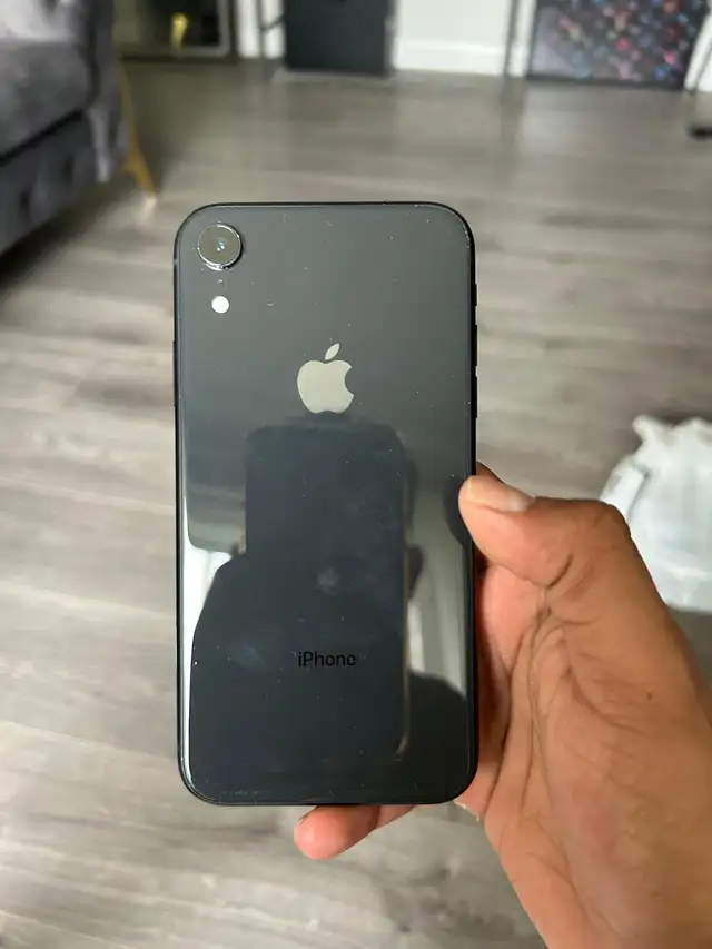 iPhone XR 256GB Unlocked - Photo 4