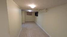 Downtown Earlton Beautiful Basement Suite - 1 Min to C-Train - Photo 6