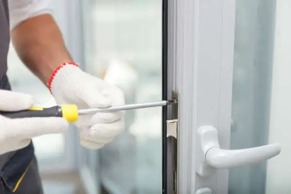 Brampton Locksmiths - Door Locks Install / Rekey - Photo 5