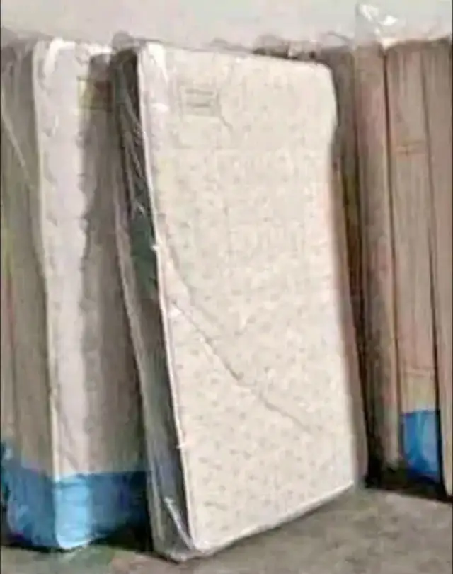 Memory Foam Mattress – Ultimate Comfort & Support - Photo 2