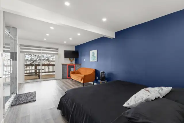 Beautifully Updated 5bdrm Family Home sitting on prime 2.5acres - Photo 7