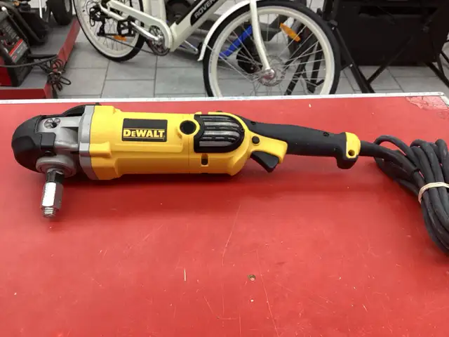 polisseuse DeWalt de 7po a 9po