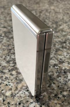 Unlocked Samsung Z Flip 5 (512 GB) $550 - Photo 3