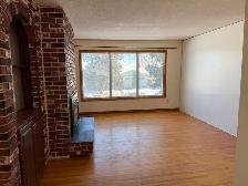 64AVE 4ST NW Bi-level upstairs for rent(T2K 4H9). - Photo 3