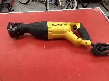 scie vas et viens DeWalt 12 amp filaire