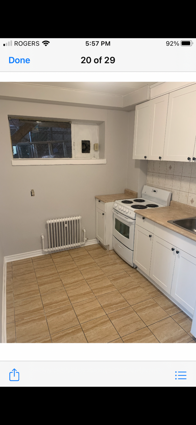 Spacious bachelor/ studio apartment-corner Dufferin & Davenport - Photo 4