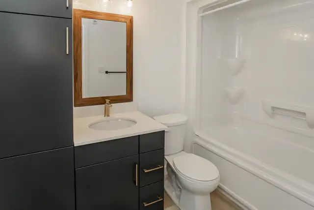 1 Bedroom Apartment! Available For April 1st! - Photo 6