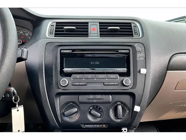 2012 Volkswagen Jetta Sedan Trendline 5Spd Manual | AS IS | FWD - Photo 6