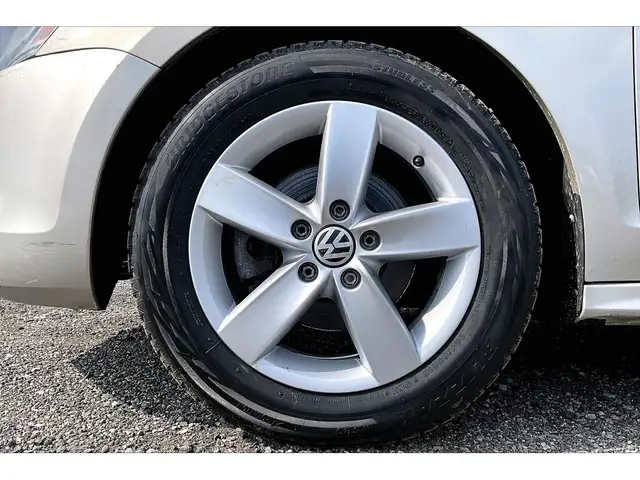 2012 Volkswagen Jetta Sedan Trendline 5Spd Manual | AS IS | FWD - Photo 8