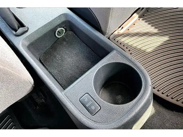 2012 Volkswagen Jetta Sedan Trendline 5Spd Manual | AS IS | FWD - Photo 23