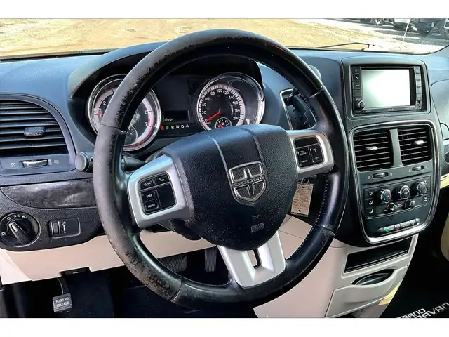 2015 Dodge Grand Caravan SXT | Stow n Go | AS IS | FWD - Photo 13