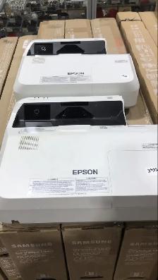 EPSON LCD PROJECTOR MODEL H728A