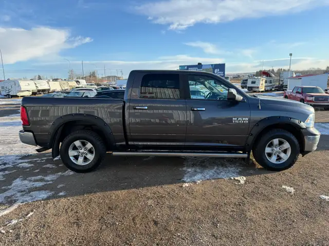 2017 Ram 1500 SLT - VERY CLEAN - GOOD SERVICE HISTORY - Photo 5