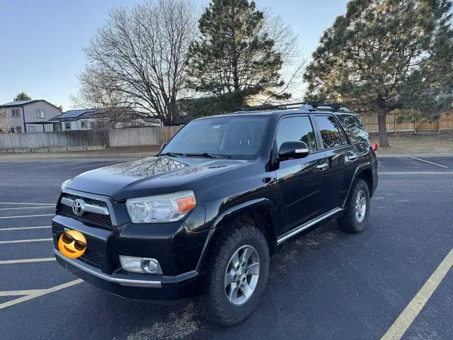 2012 4Runner SR5 - 3rd Row Saftied $7500