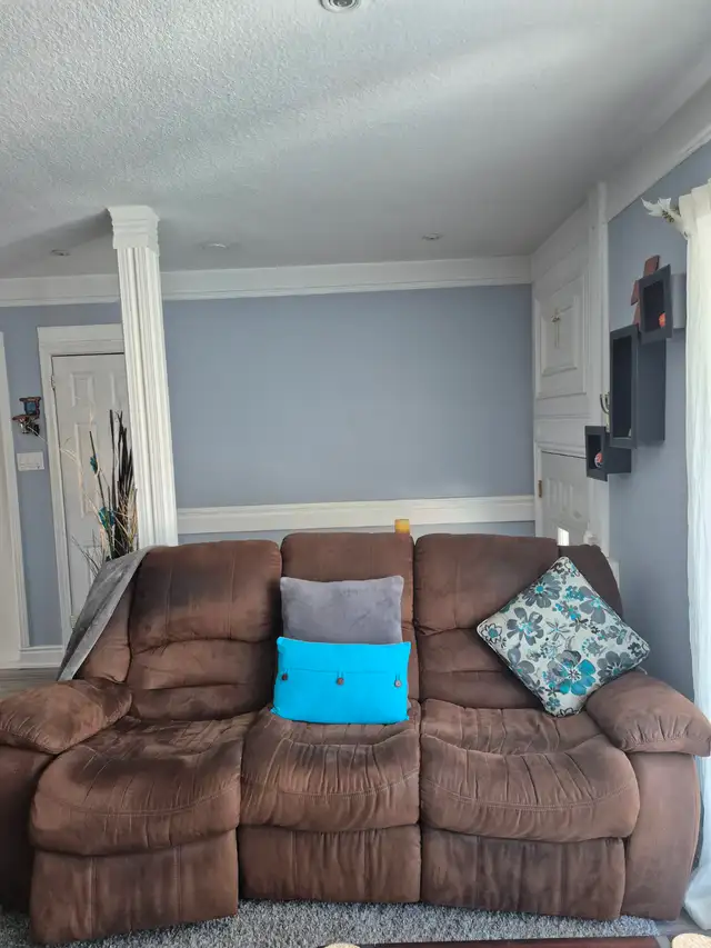 Furniture Sale - Photo 5