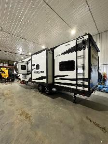 2023 Grand Design Tow Hauler G-Class - Photo 3