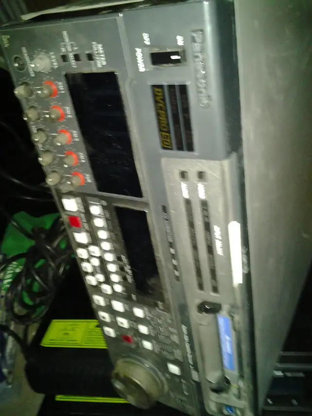 Panasonic AJ-D950 DVCPRO 50 Player  HUGE pro video SALE - Photo 4