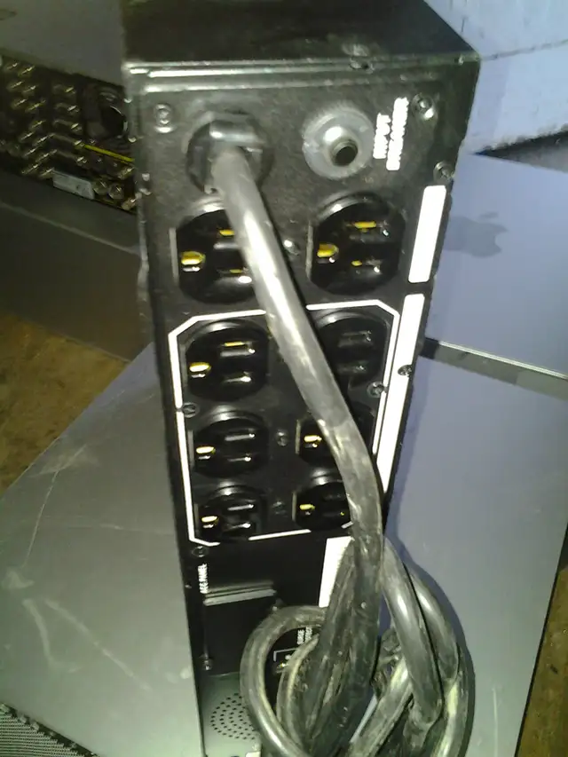 MINUTEMAN UPS LINE INTERACTIVE 1500VA 1050 WATTS UPS PRO1500RT2U - Photo 3