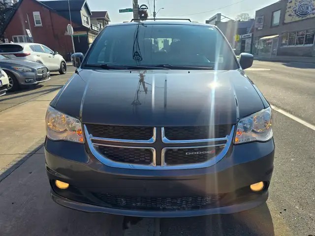 2016 Dodge Grand Caravan - Photo 2