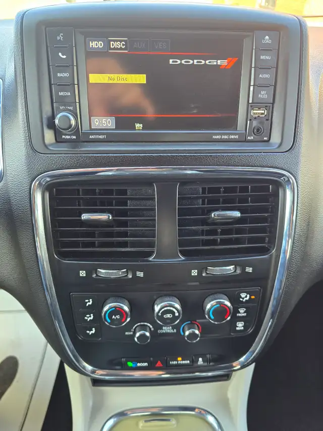 2016 Dodge Grand Caravan - Photo 13
